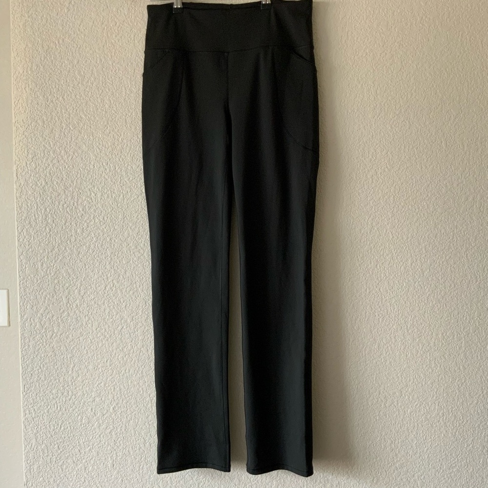 Duluth trading Co NoGA sculpting slim leg pant